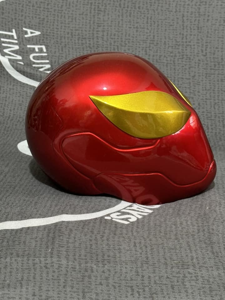 Iron spider ps4 helmet / spiderman mask