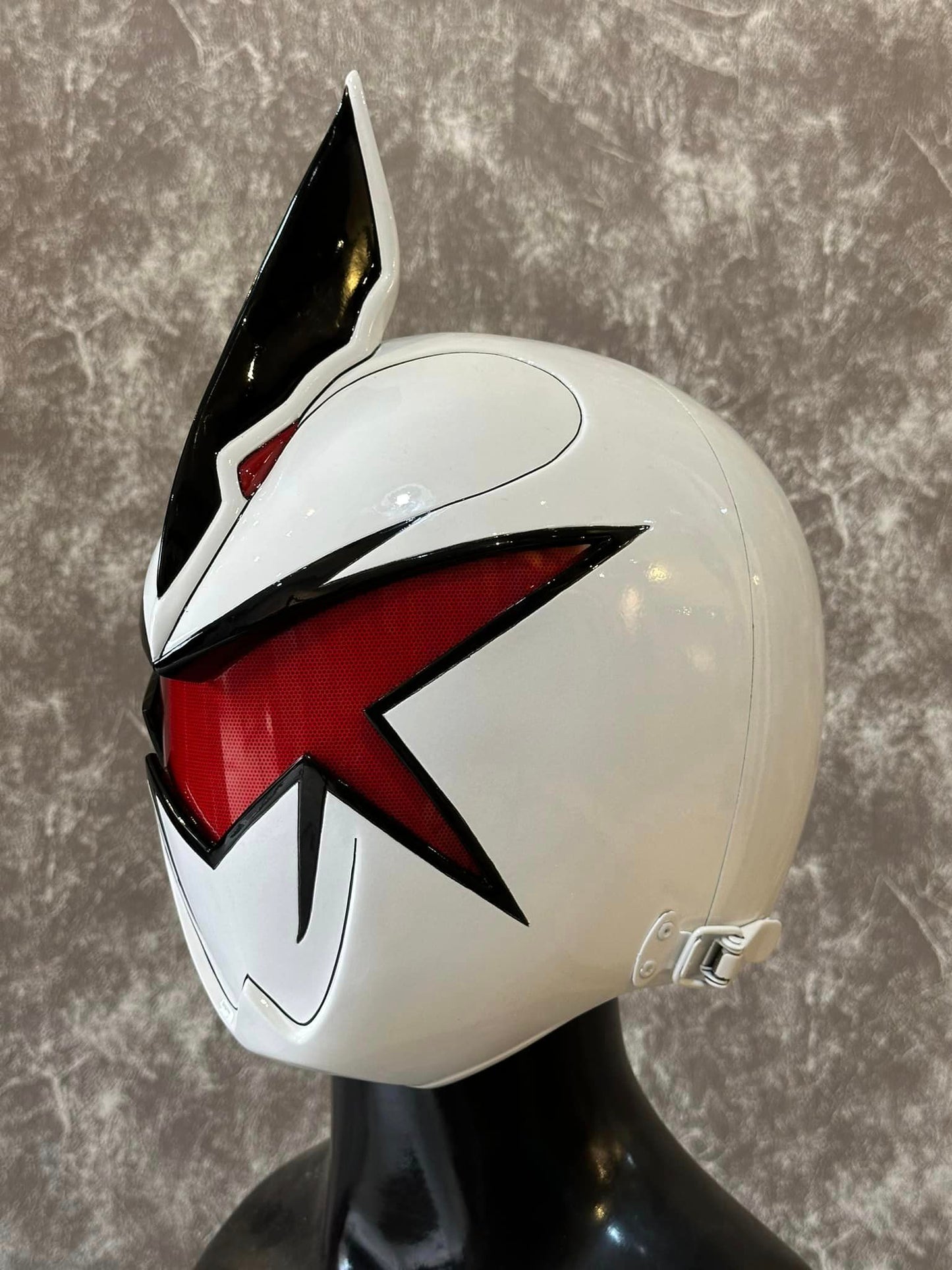 dino thunder white helmet / bakuryuu sentai abare killer helmet