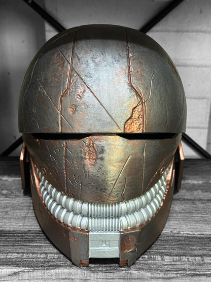 The acolyte helmet / star wars