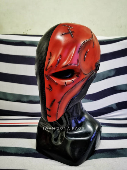 Deathstroke helmet Battle damage / deathstroke mask / arkham night