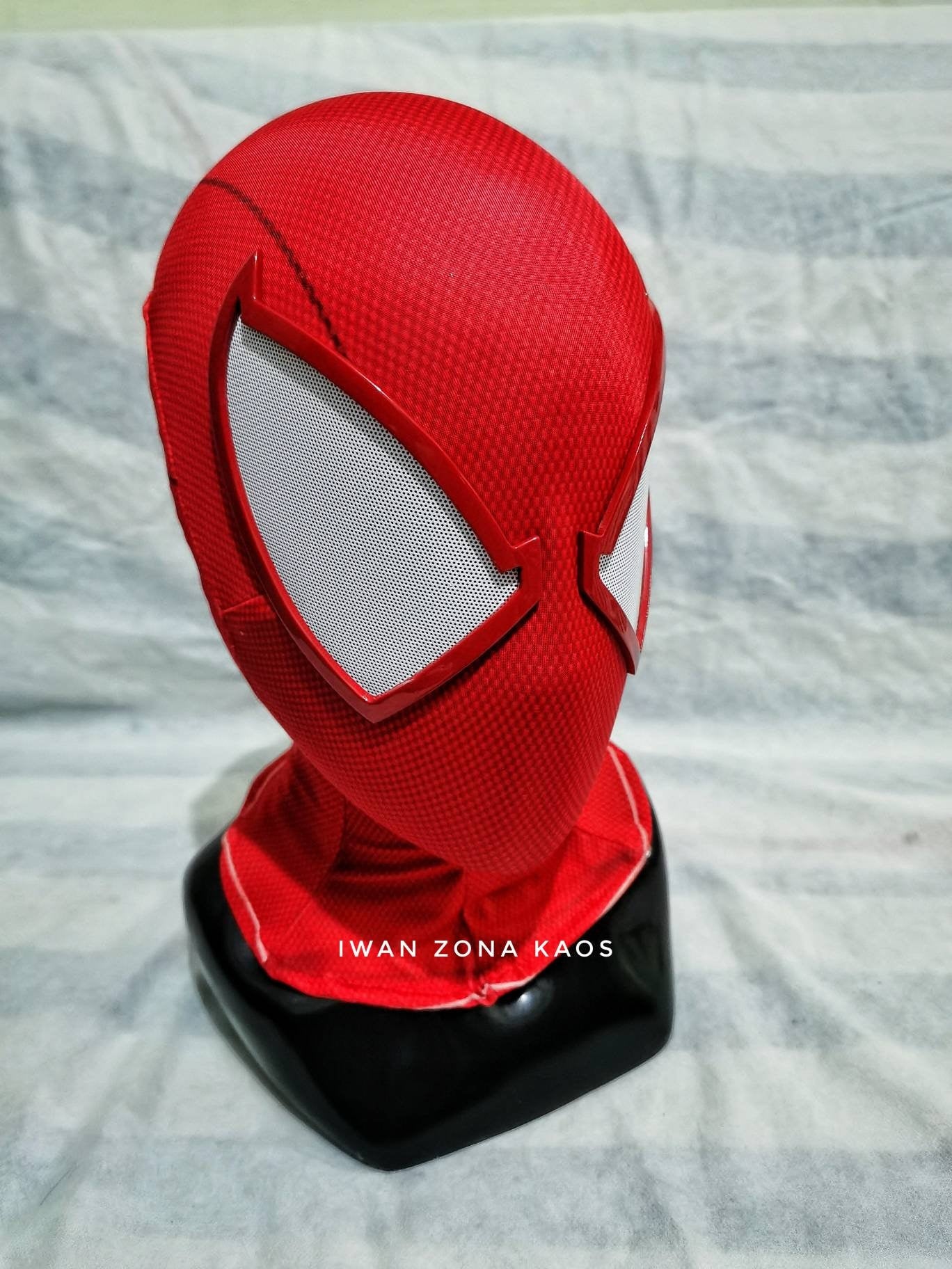 Scarlet spider ps 4 shell and lenses with cloth mask