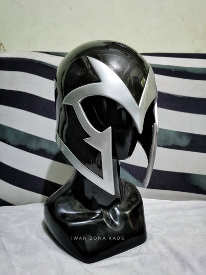 Grey Magneto helmet / x-men /x-men first class