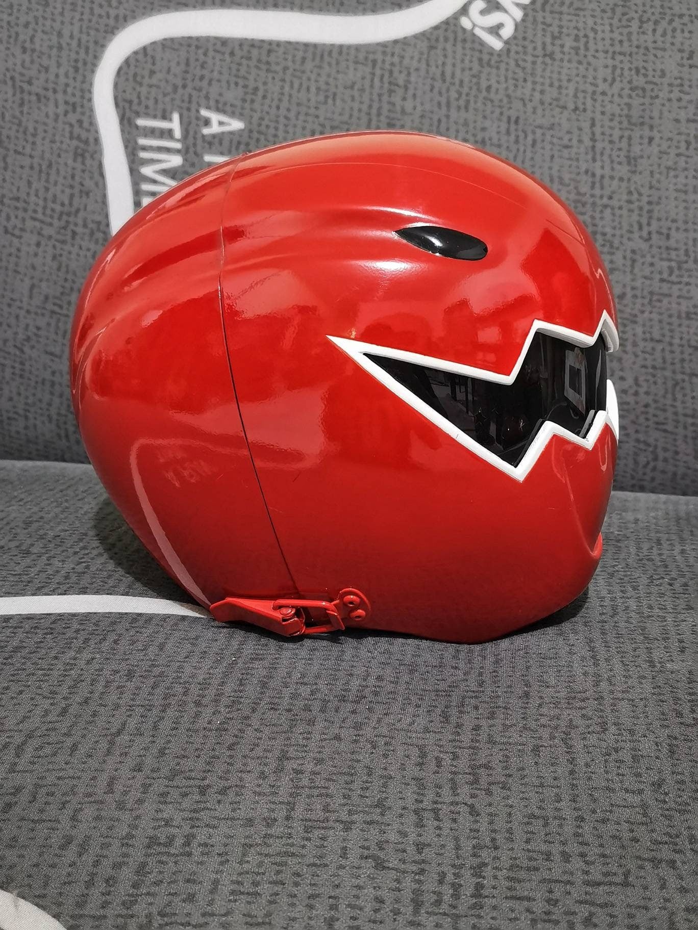 Power rangers Dino thunder red helmet