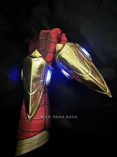 Web Shooter (X2) pair Iron Spider Led / Spider-Man Infinity War / Iron Spider